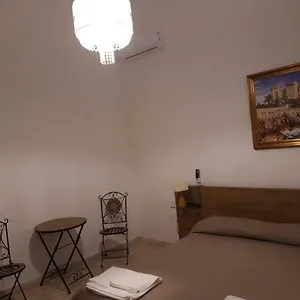 Venetian 3*, Lecce Italia
